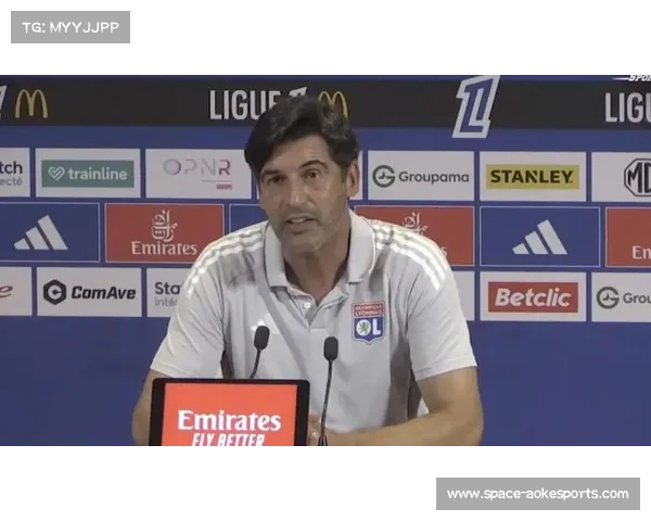 丰塞卡执教里昂后启用4-3-3阵型托利索回勇成核心助球队复苏